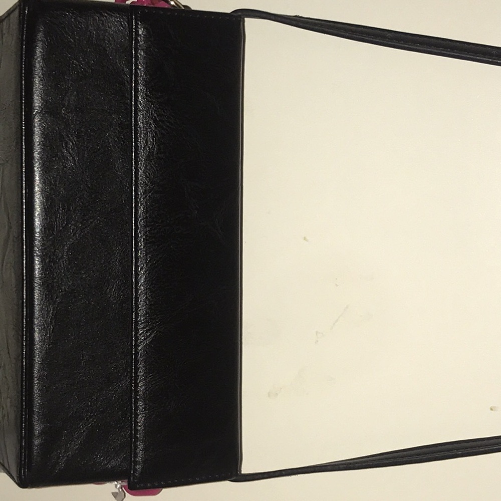 Handbag - Picture 2 of 8